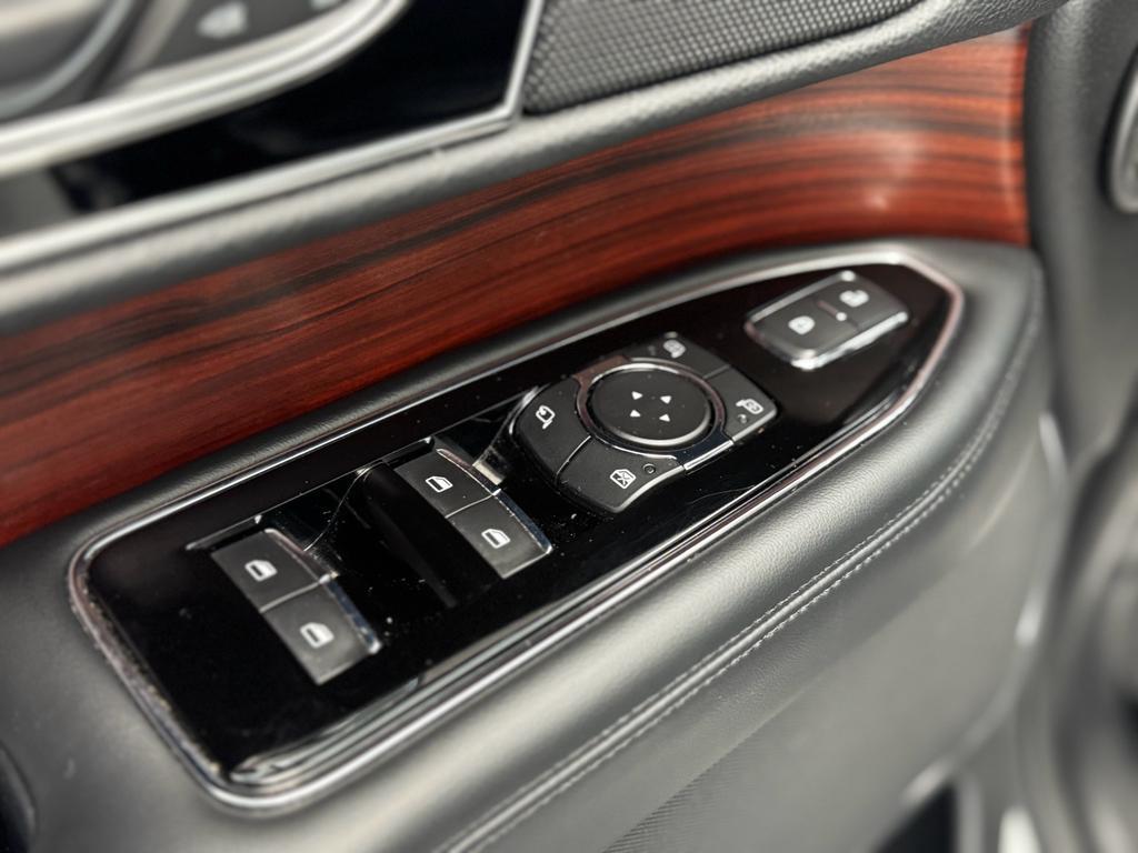 used 2021 Lincoln Navigator car, priced at $47,995