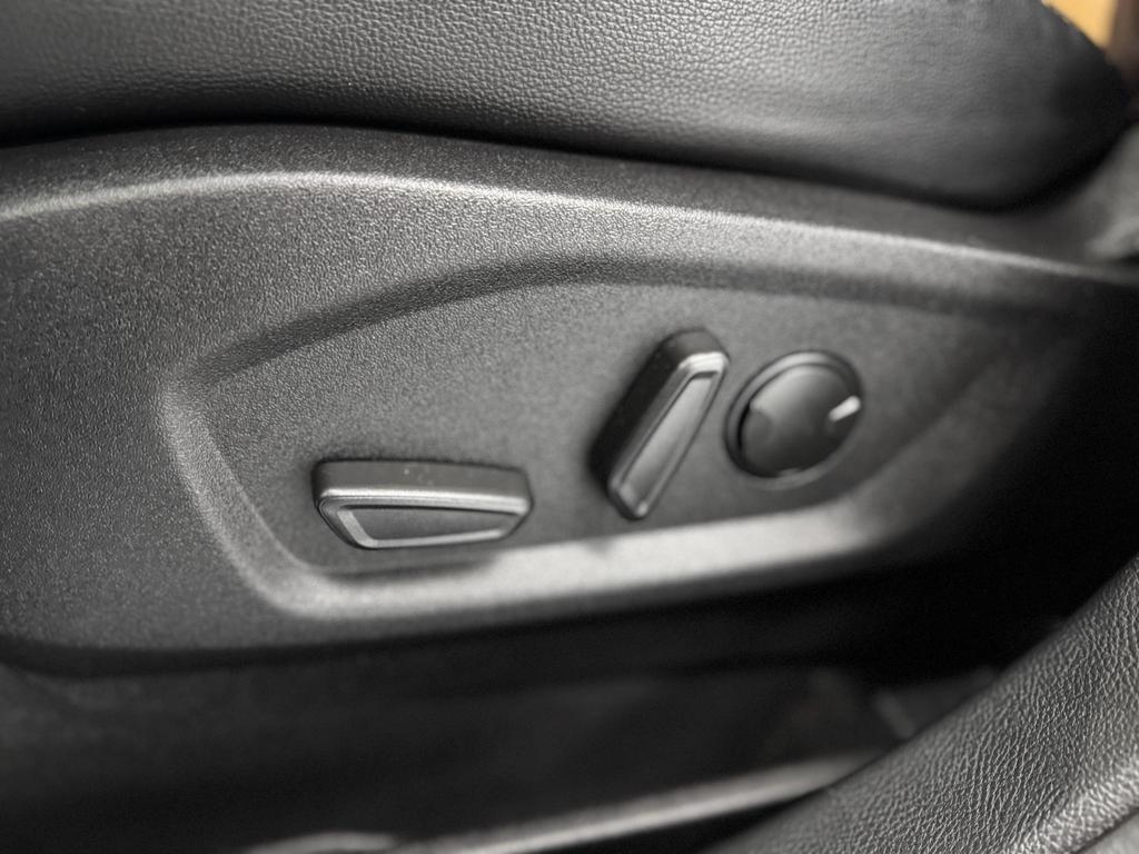 used 2024 Ford Edge car, priced at $34,495