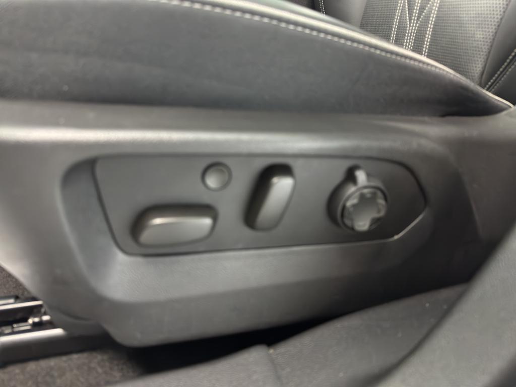 used 2024 Buick Envision car, priced at $34,995