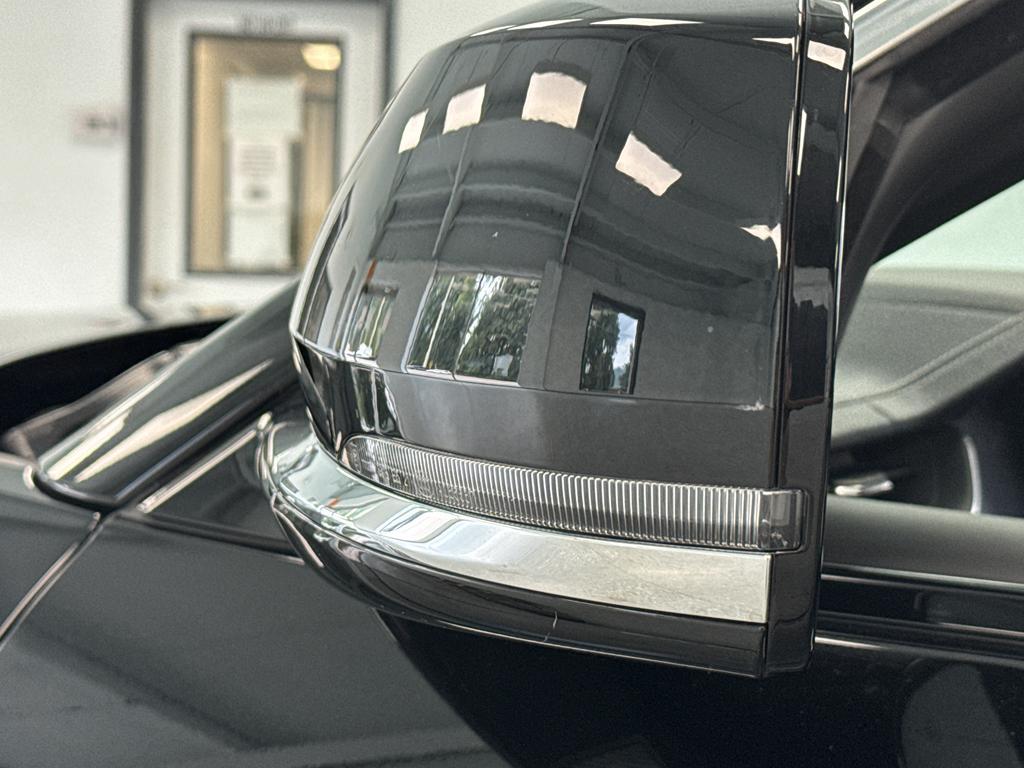 used 2022 Jeep Grand Cherokee car, priced at $37,495