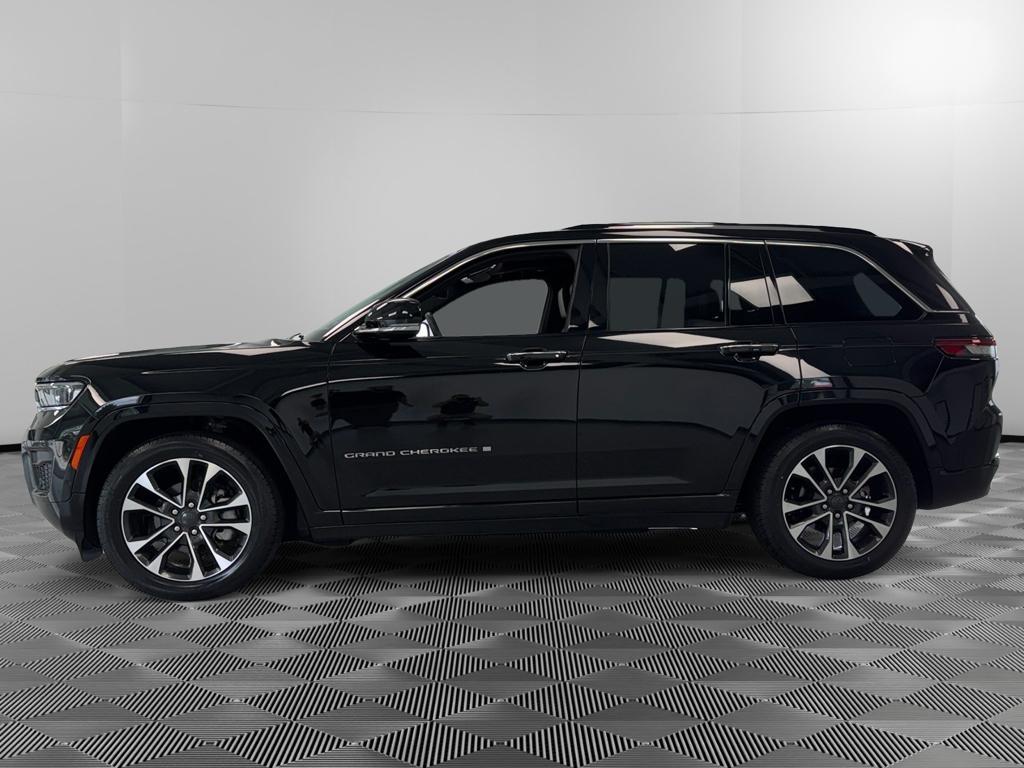 used 2022 Jeep Grand Cherokee car, priced at $37,495