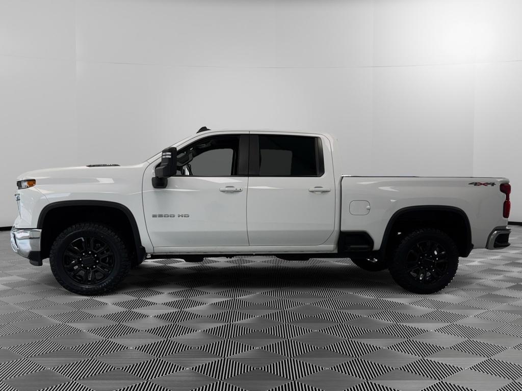 used 2024 Chevrolet Silverado 2500 car, priced at $50,995