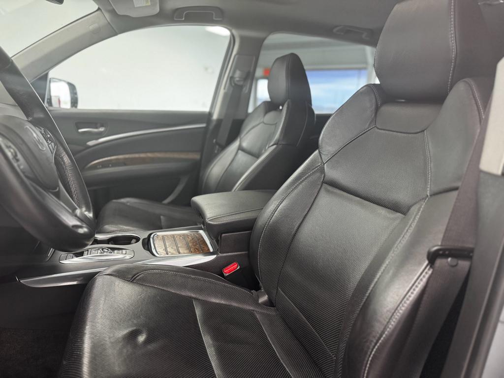 used 2019 Acura MDX car, priced at $26,495