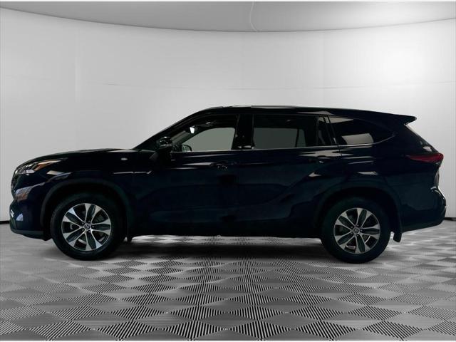 used 2021 Toyota Highlander car, priced at $31,995