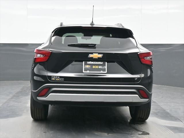 new 2025 Chevrolet Trax car, priced at $26,090