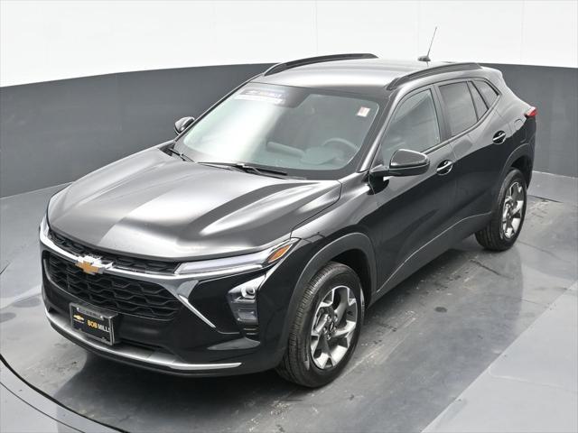 new 2025 Chevrolet Trax car, priced at $26,185