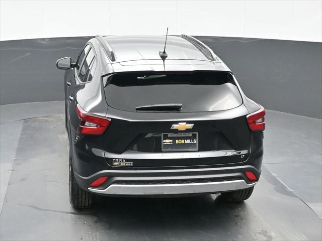 new 2025 Chevrolet Trax car, priced at $25,950