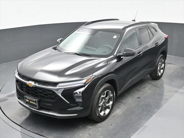 new 2025 Chevrolet Trax car, priced at $25,950