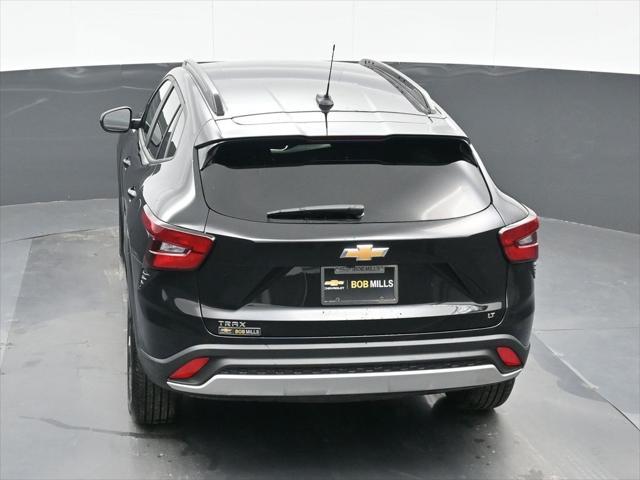 new 2025 Chevrolet Trax car, priced at $26,185