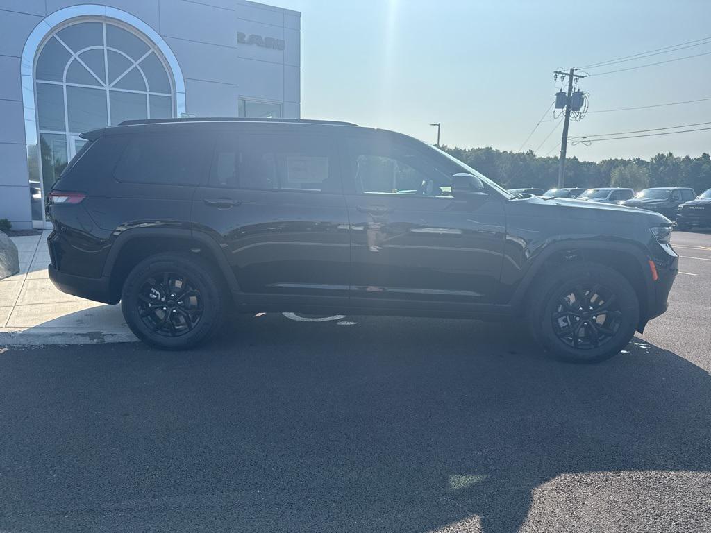 new 2025 Jeep Grand Cherokee L car, priced at $48,725