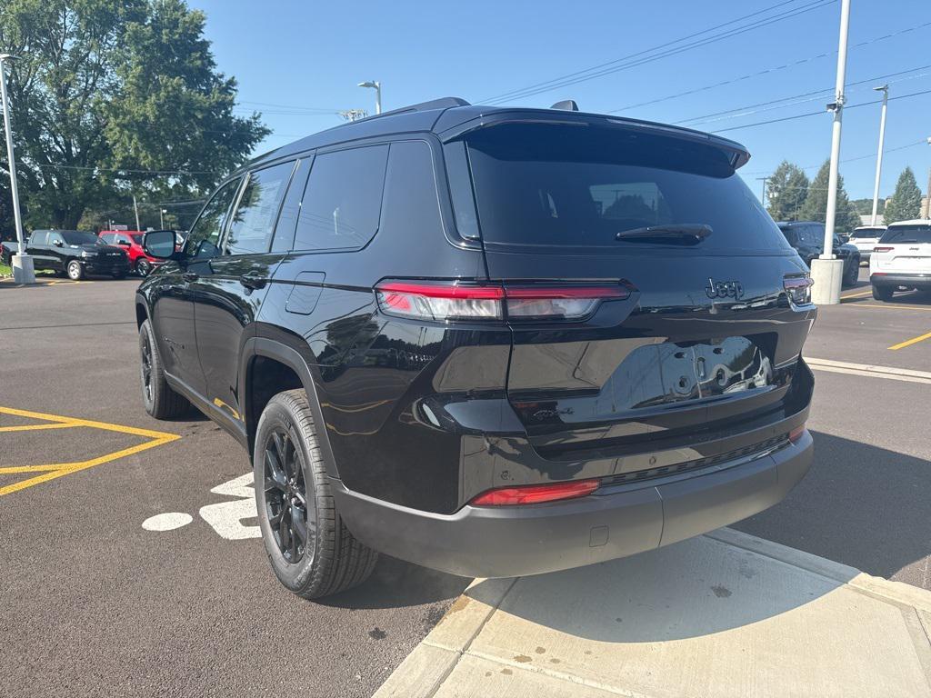 new 2025 Jeep Grand Cherokee L car, priced at $48,725