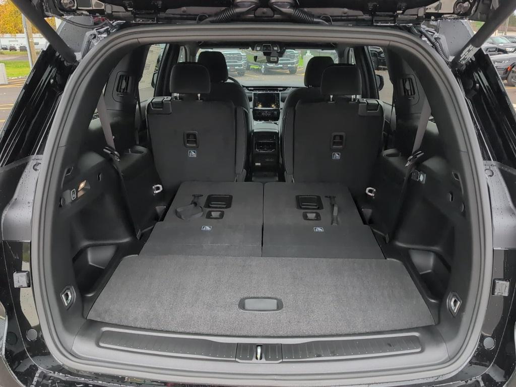 new 2025 Jeep Grand Cherokee L car, priced at $45,420