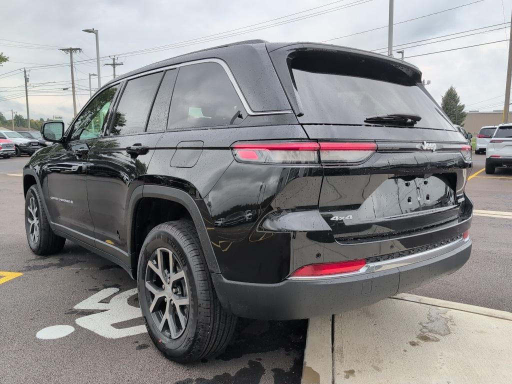 new 2025 Jeep Grand Cherokee car, priced at $49,510