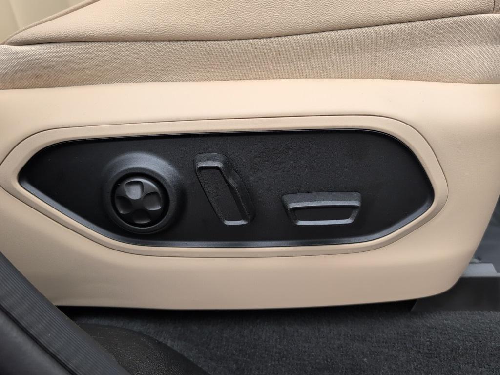 new 2025 Jeep Grand Cherokee car, priced at $49,510