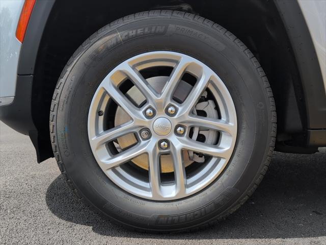 new 2025 Jeep Grand Cherokee L car, priced at $45,920