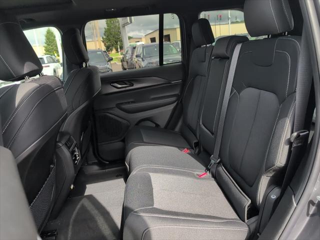 new 2025 Jeep Grand Cherokee car, priced at $44,170