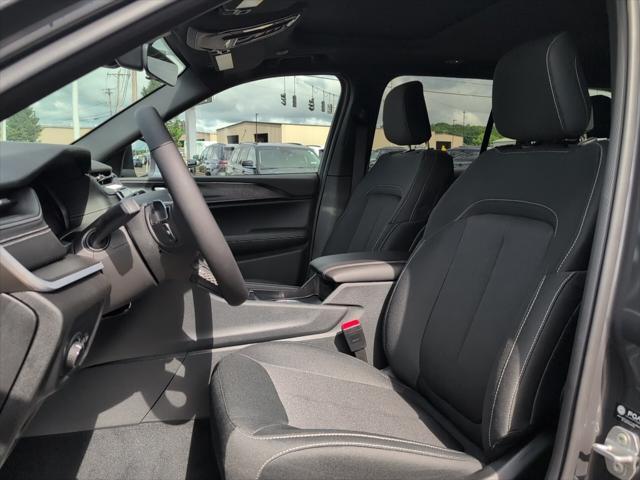 new 2025 Jeep Grand Cherokee car, priced at $44,170