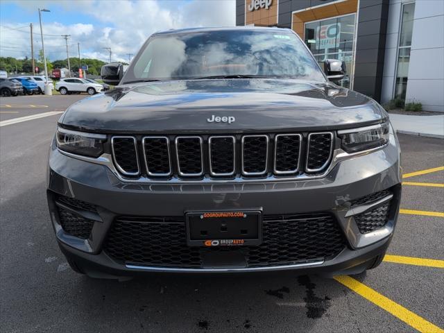 new 2025 Jeep Grand Cherokee car, priced at $44,170