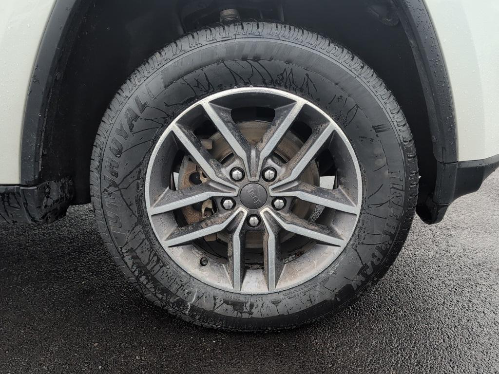 used 2020 Jeep Grand Cherokee car, priced at $22,500