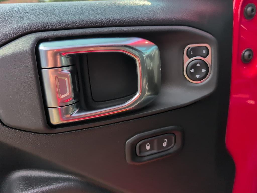 new 2025 Jeep Wrangler car, priced at $55,531