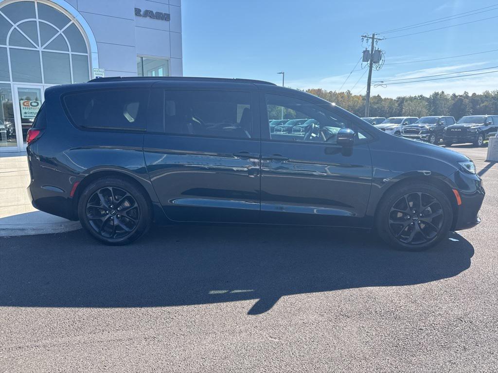 used 2022 Chrysler Pacifica car, priced at $23,100