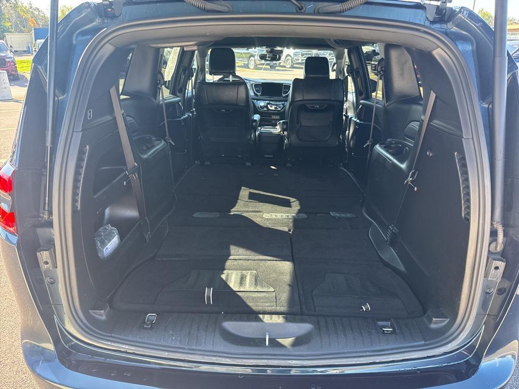 used 2022 Chrysler Pacifica car, priced at $23,100