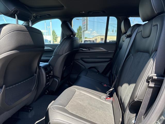 new 2025 Jeep Grand Cherokee car, priced at $46,730