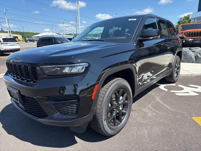 new 2025 Jeep Grand Cherokee car, priced at $46,730