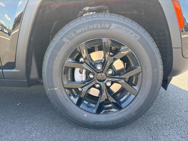 new 2025 Jeep Grand Cherokee car, priced at $46,730