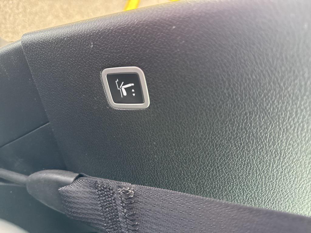 new 2026 Chrysler Pacifica car, priced at $47,703