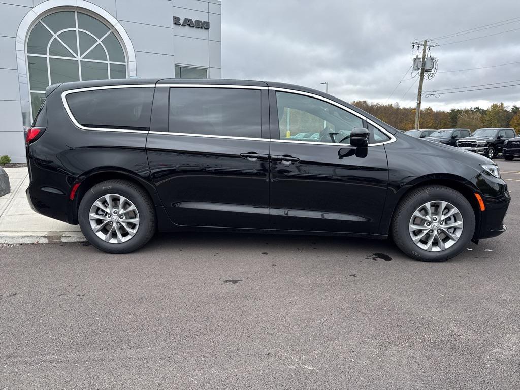new 2026 Chrysler Pacifica car, priced at $47,703