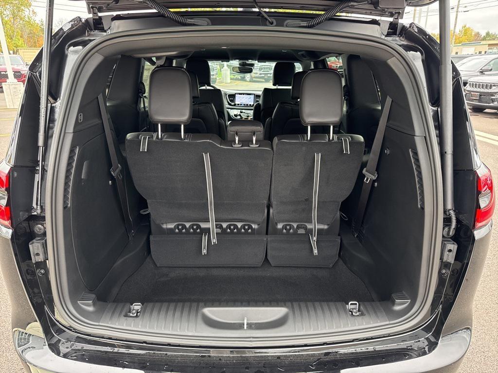 new 2026 Chrysler Pacifica car, priced at $47,703