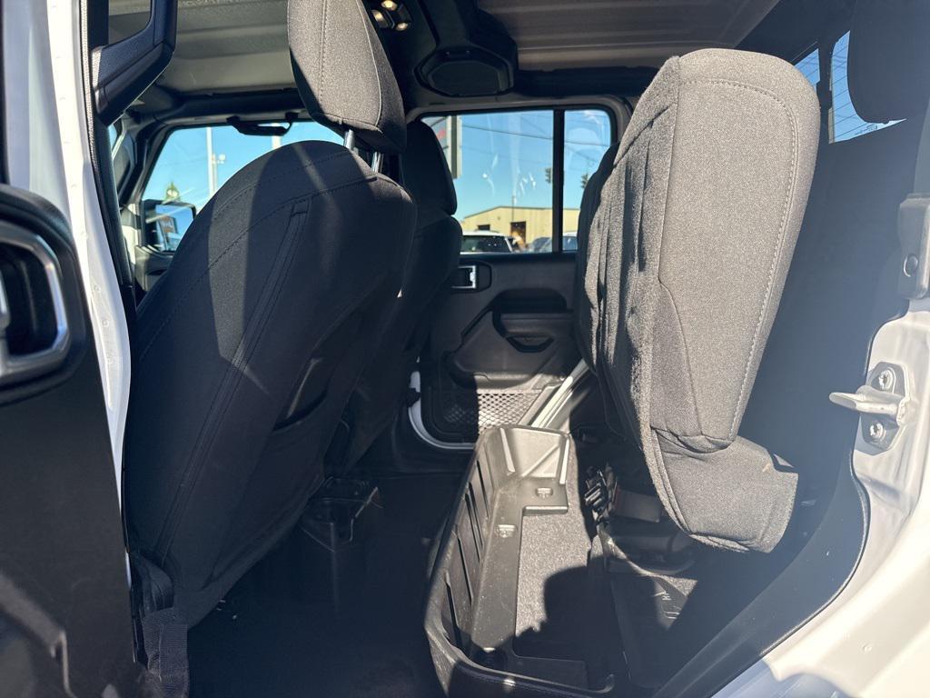 used 2022 Jeep Gladiator car, priced at $36,400