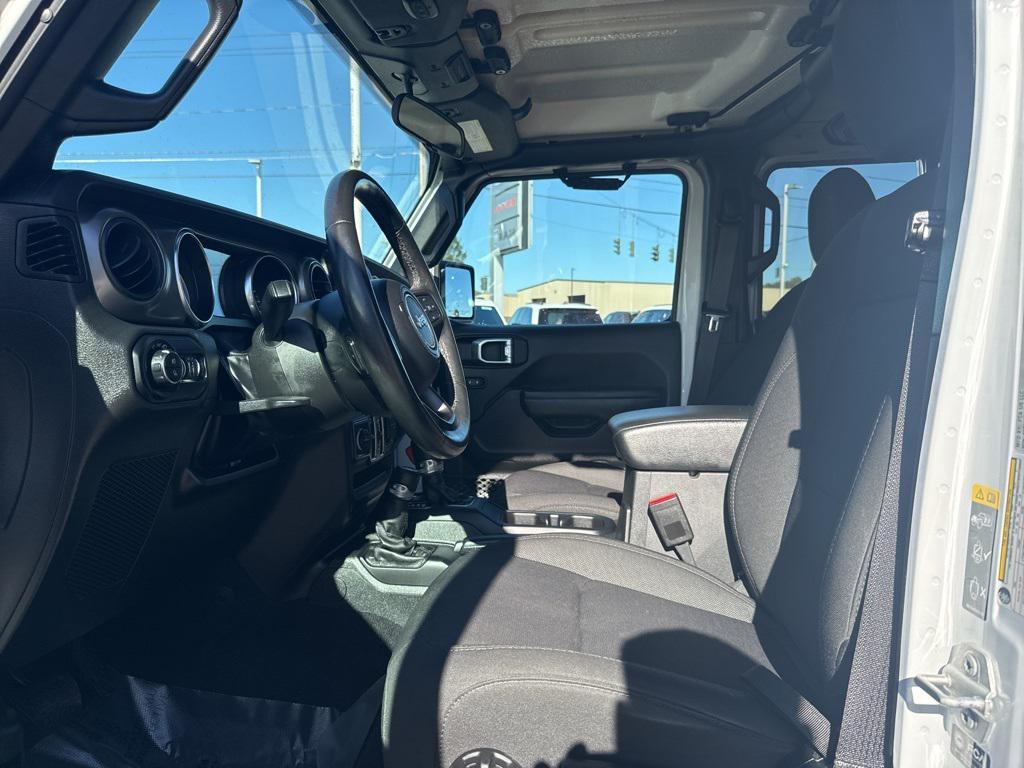 used 2022 Jeep Gladiator car, priced at $36,400
