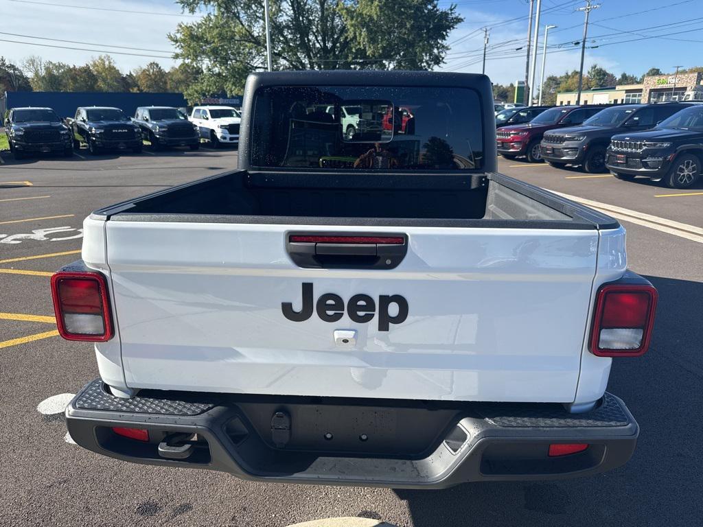 used 2022 Jeep Gladiator car, priced at $36,400