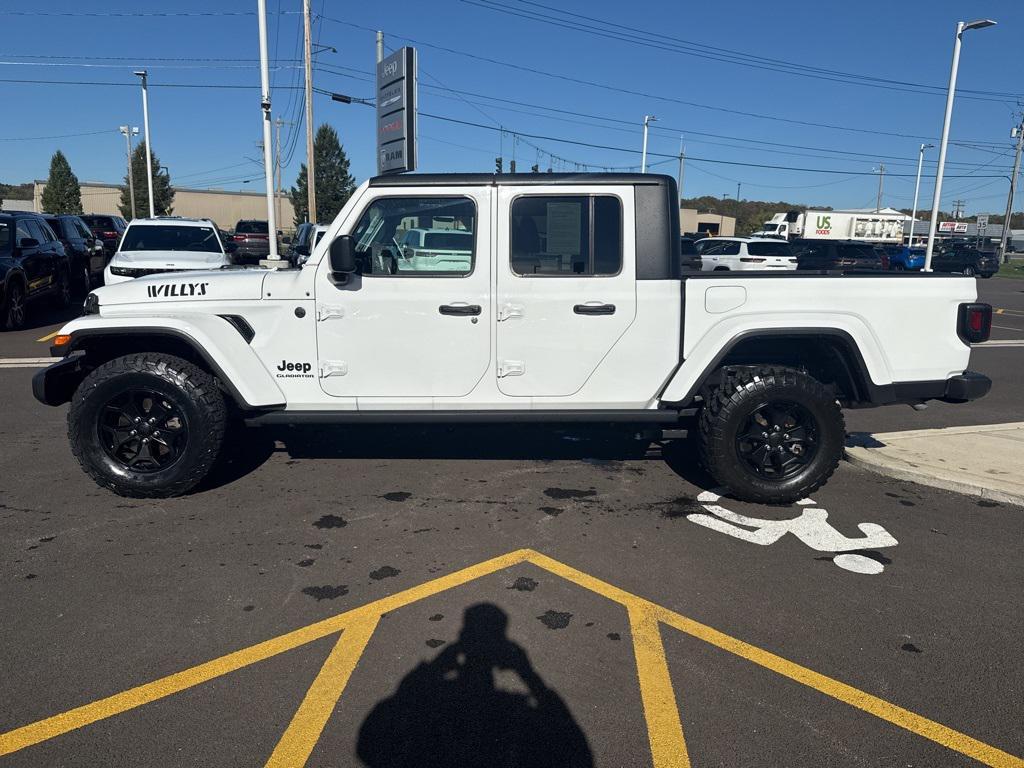 used 2022 Jeep Gladiator car, priced at $36,400