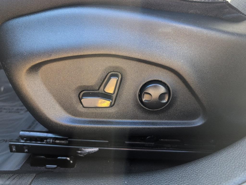 used 2022 Jeep Compass car, priced at $26,100