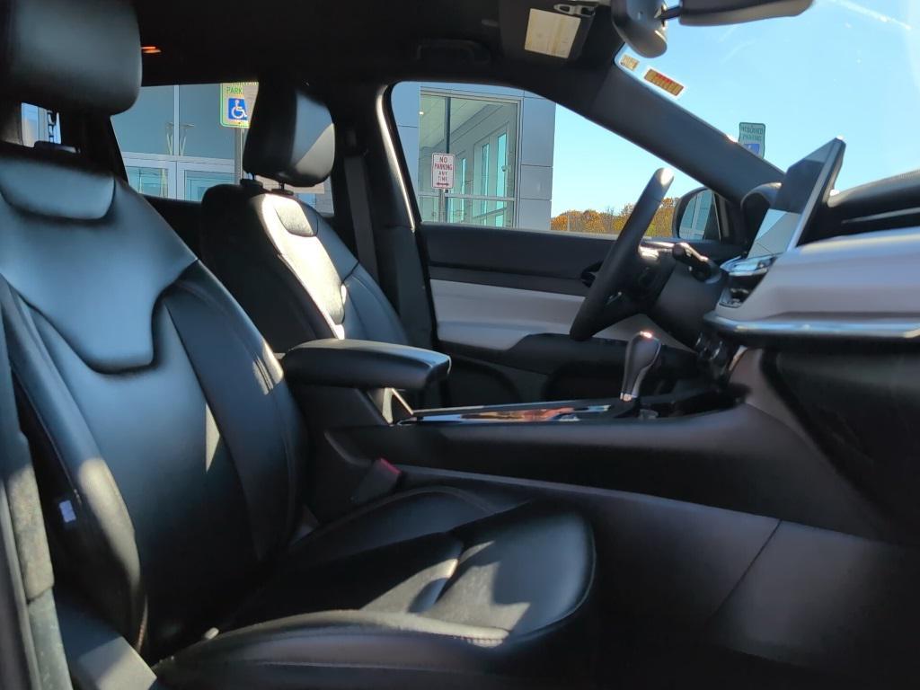 used 2024 Jeep Compass car, priced at $29,000