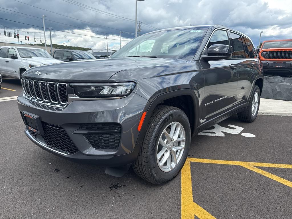 new 2025 Jeep Grand Cherokee car, priced at $44,665