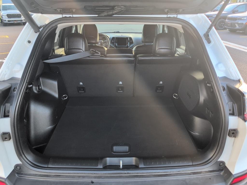 used 2022 Jeep Cherokee car, priced at $37,354