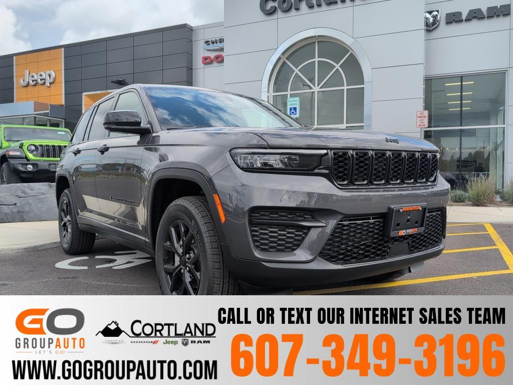 new 2025 Jeep Grand Cherokee car, priced at $45,730