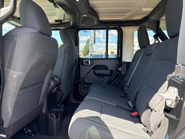 new 2025 Jeep Wrangler car, priced at $52,870