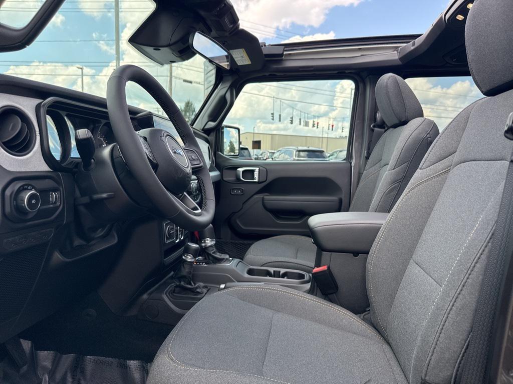 new 2025 Jeep Wrangler car, priced at $54,835