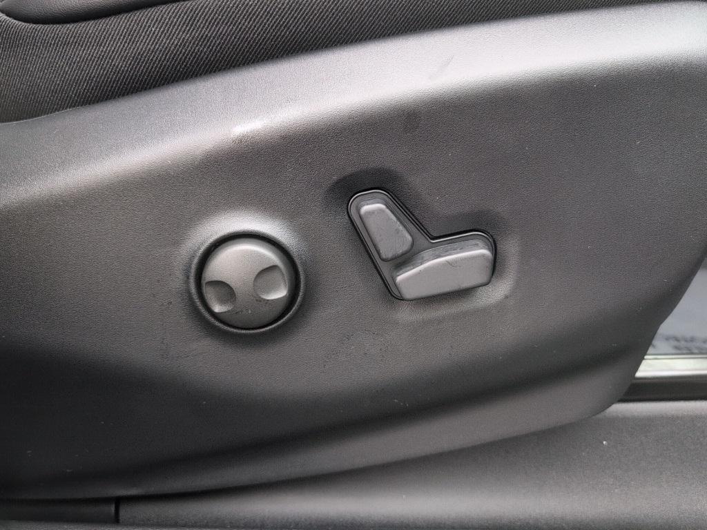 new 2026 Chrysler Pacifica car, priced at $54,840