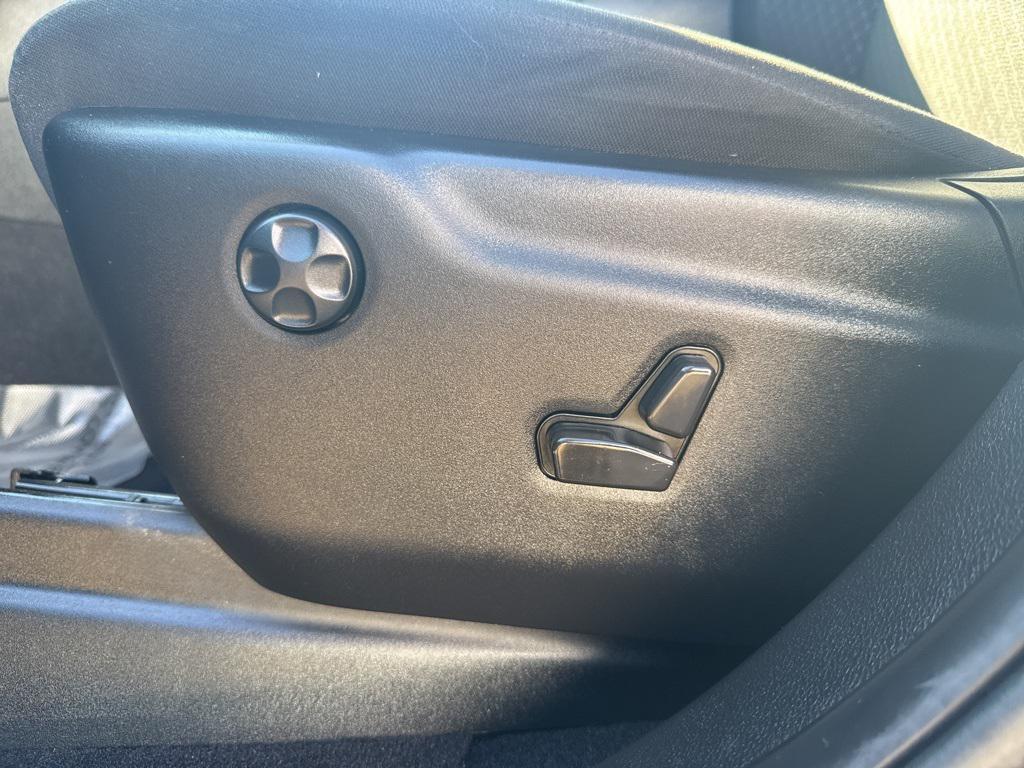 used 2021 Jeep Grand Cherokee car, priced at $25,600