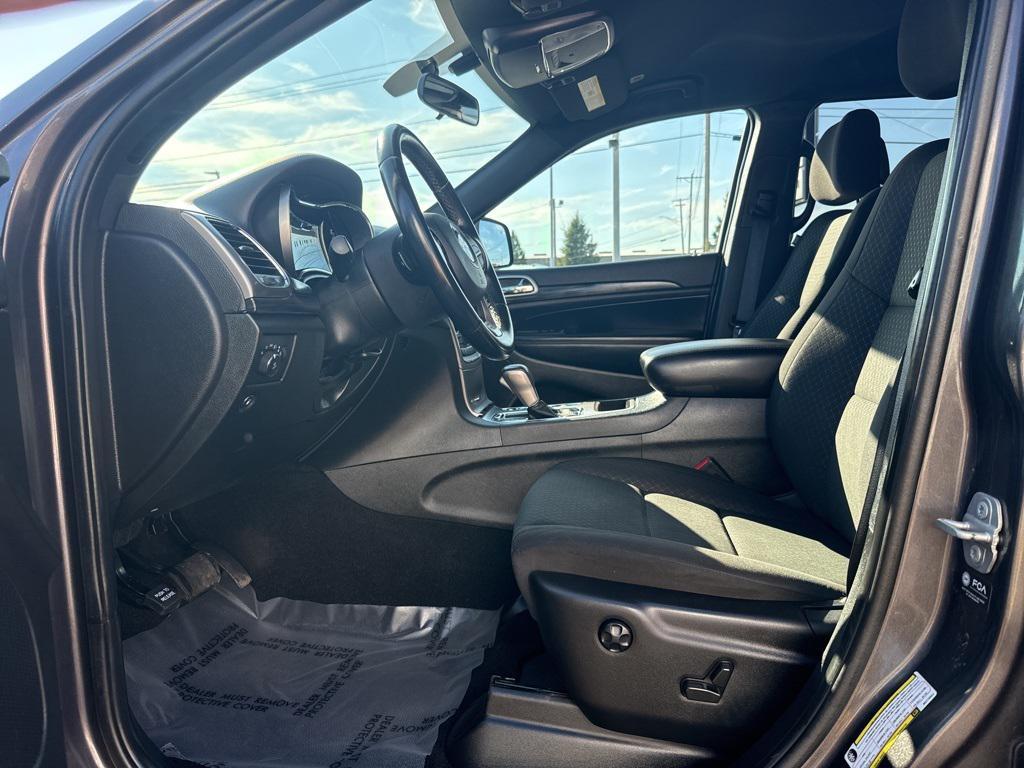 used 2021 Jeep Grand Cherokee car, priced at $25,600