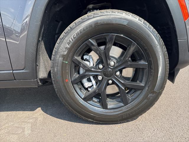 new 2025 Jeep Grand Cherokee L car, priced at $45,369