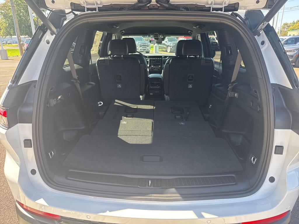 new 2025 Jeep Grand Cherokee L car, priced at $48,130