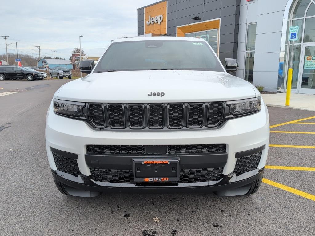 new 2025 Jeep Grand Cherokee L car, priced at $49,130