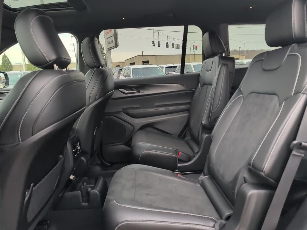 new 2025 Jeep Grand Cherokee L car, priced at $49,130